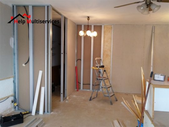 Travaux réalisés par help multiservices pour l'isolation d'une cloison en placoplâtre à Belley