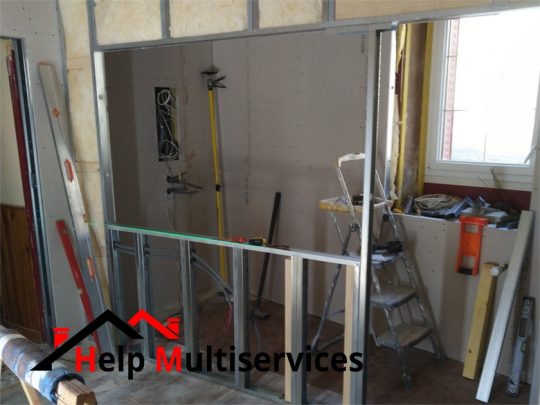 réalisation d'une structure par help multiservices pour création d'un bureau avec verrière dans une maison du Valromey, département de l'Ain